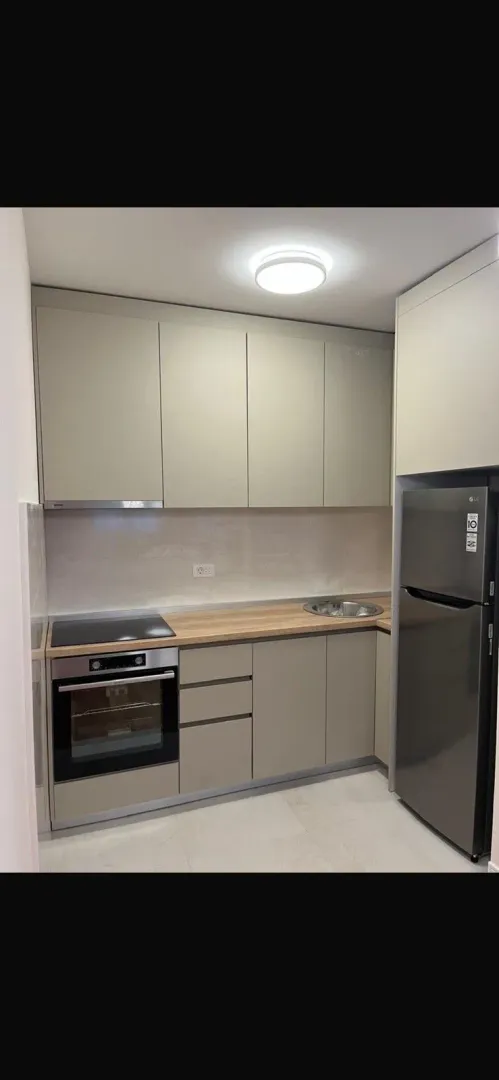 Izdavanje, jednosoban stan, 45m², Central Point, Podgorica