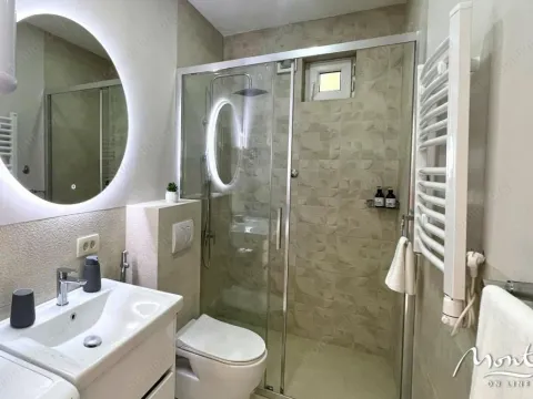 Sale, two bedroom apartment, 120m², Krašići, Tivat - image 16