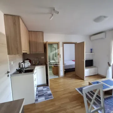 Rent, one bedroom apartment, 34m², Centar, Podgorica - image 3