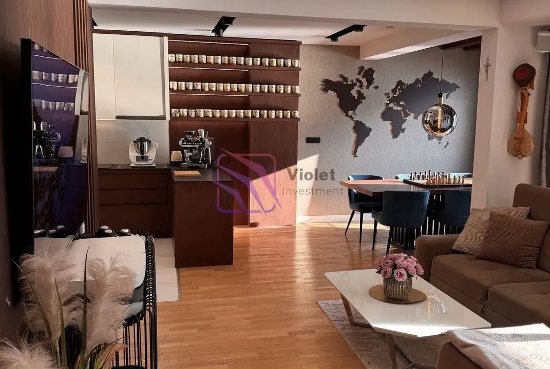 Prodaja, dvosoban stan, 85m², Dobrota, Kotor