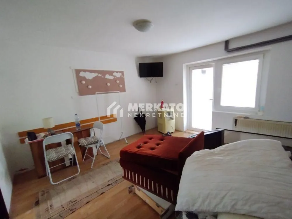Prodaja, kuća, 294m², Mužljanska kolonija, Zrenjanin