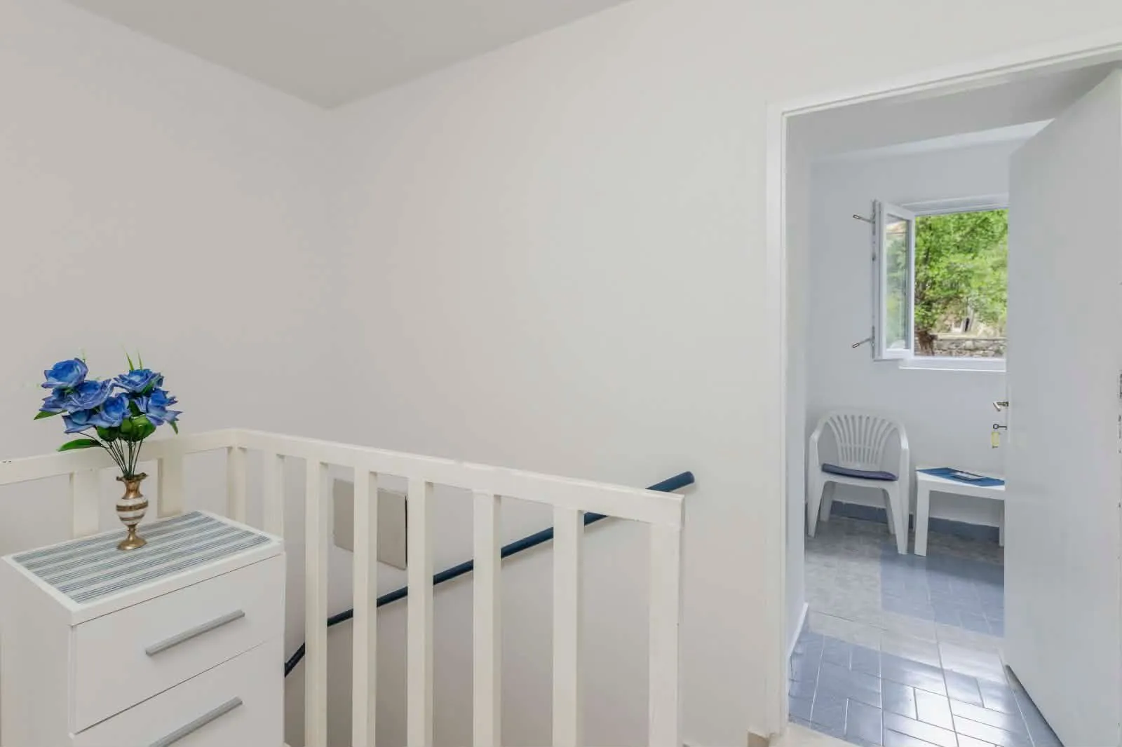 Rent, two bedroom apartment, 70m², Muo, Kotor
