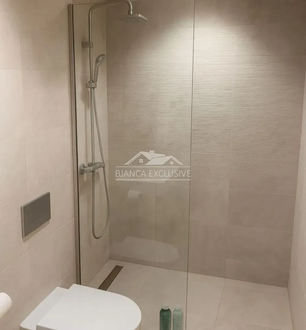 Sale, three bedroom apartment, 76m², Savski Venac, Beograd