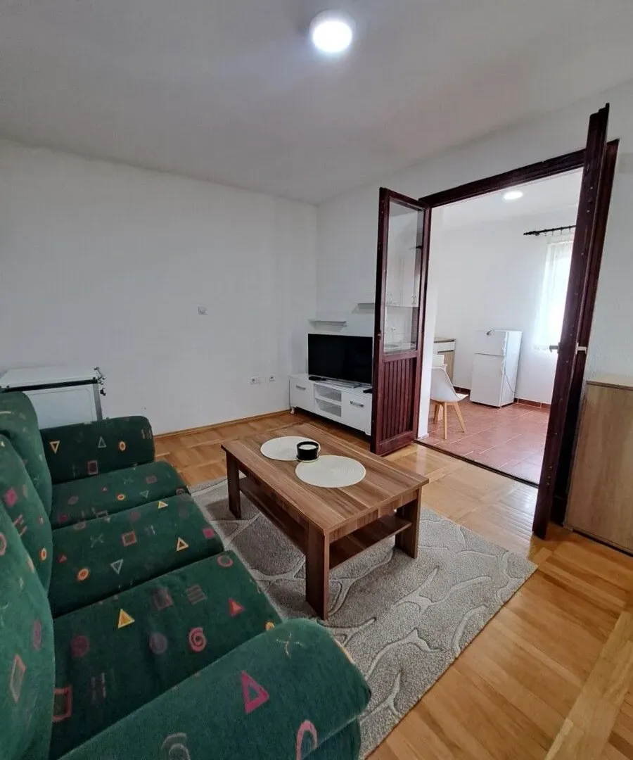 Rent, one bedroom apartment, 45m², Zlatica, Podgorica