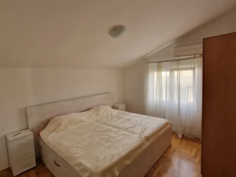 Rent, two bedroom apartment, 115m², Tološi, Podgorica - image 18