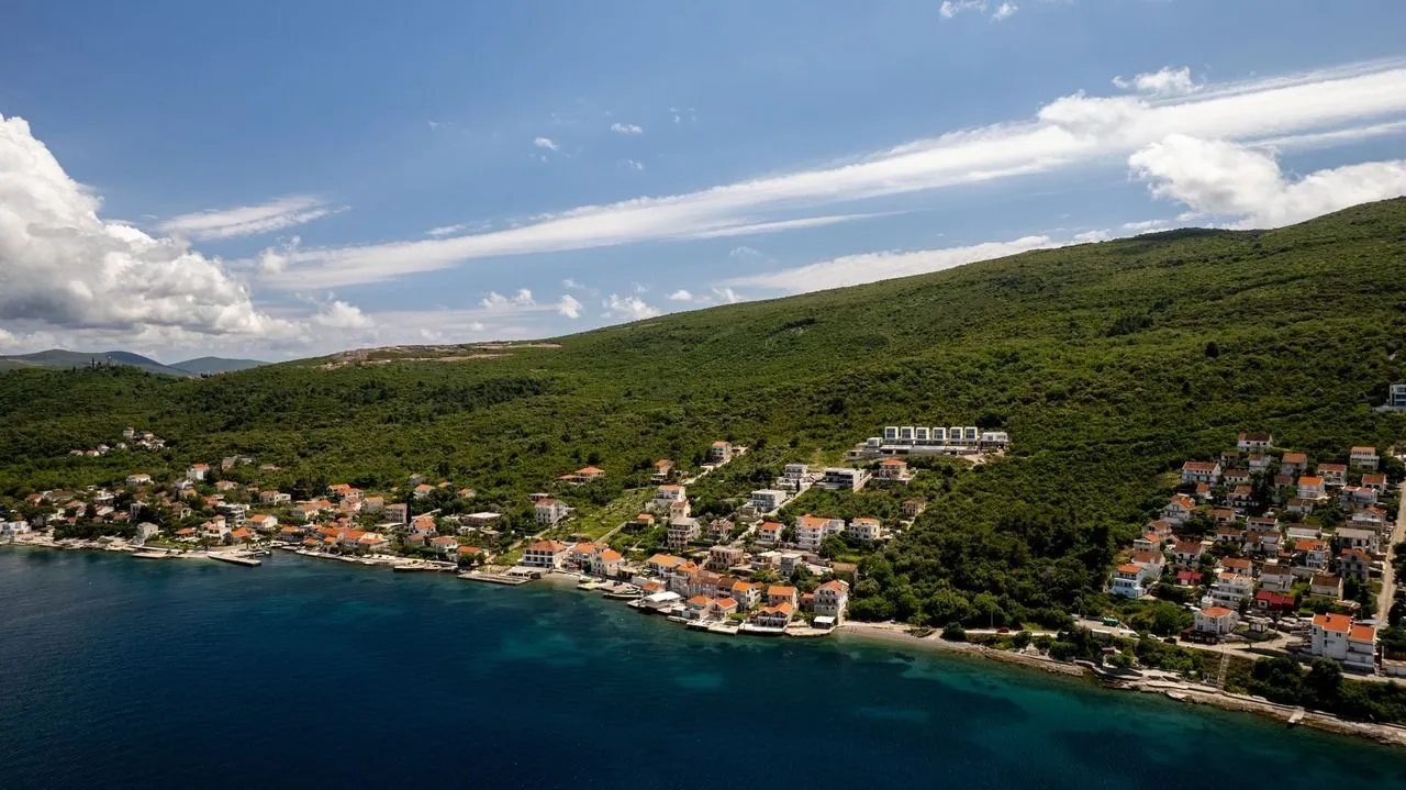 Prodaja, kuća, 328m², Krašići, Tivat