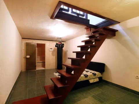 Prodaja, kuća, 497m², Prčanj, Kotor - image 25