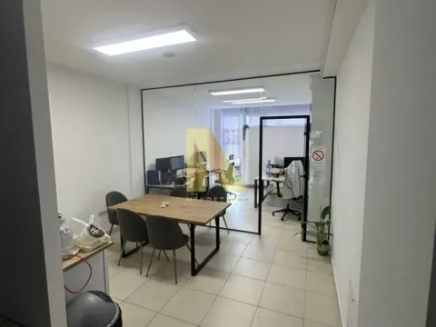 Rent, office space, 95m², Bulevar Evrope, Novi Sad Sve Podlokacije - image 7