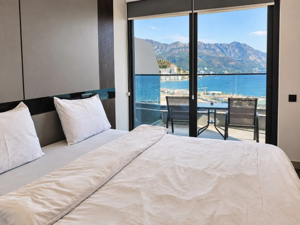 Prodaja, dvosoban stan, 77m², Bečići, Budva