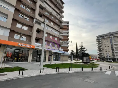 Rent, office space, 104m², Central Point, Podgorica - image 2