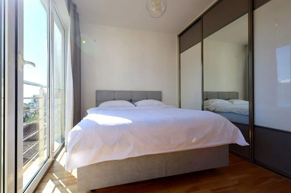 Prodaja, dvosoban stan, 49m², Centar, Budva
