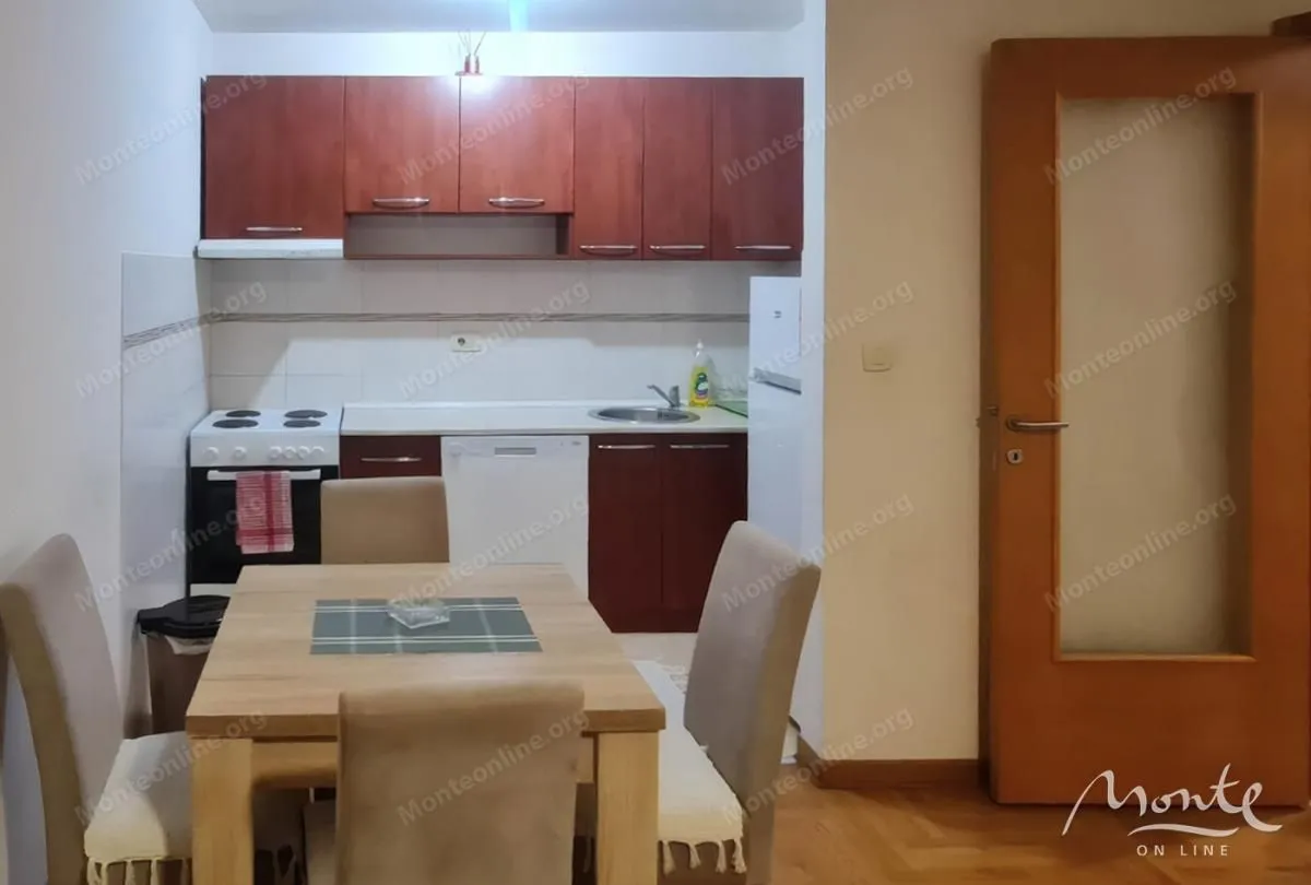 Prodaja, jednosoban stan, 41m², Stari Aerodrom, Podgorica