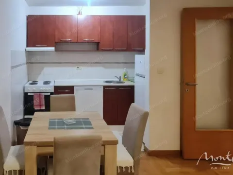 Prodaja, jednosoban stan, 41m², Stari Aerodrom, Podgorica - image 2