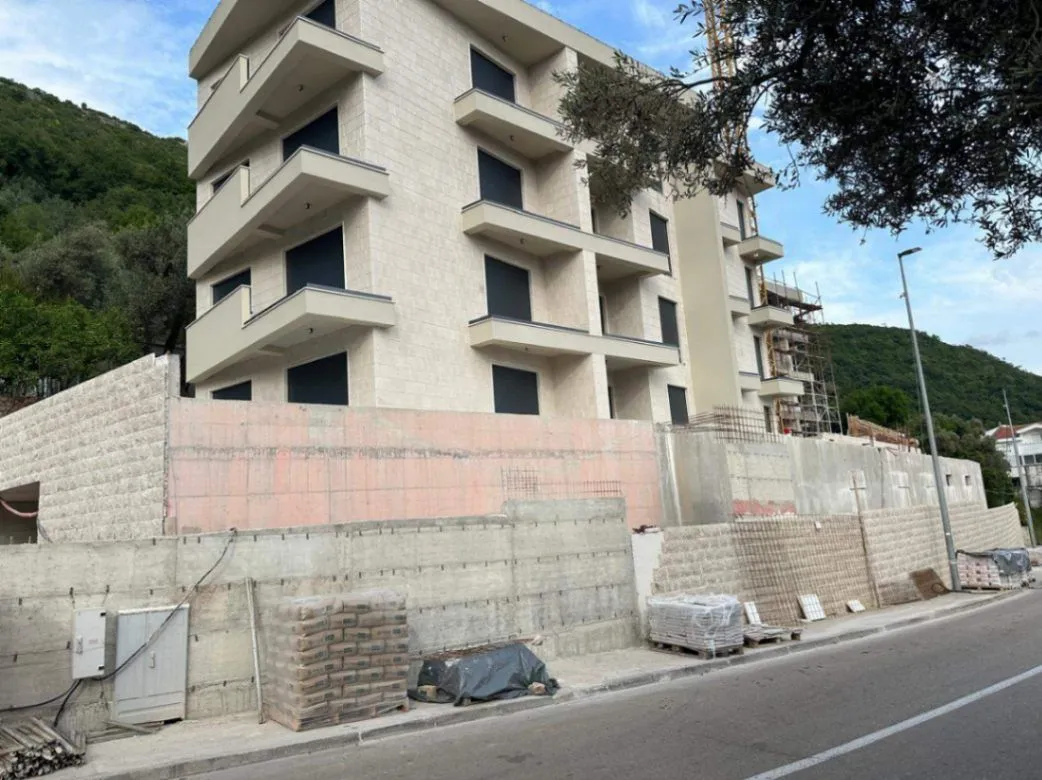 Sale, one bedroom apartment, 46m², Petrovac, Budva