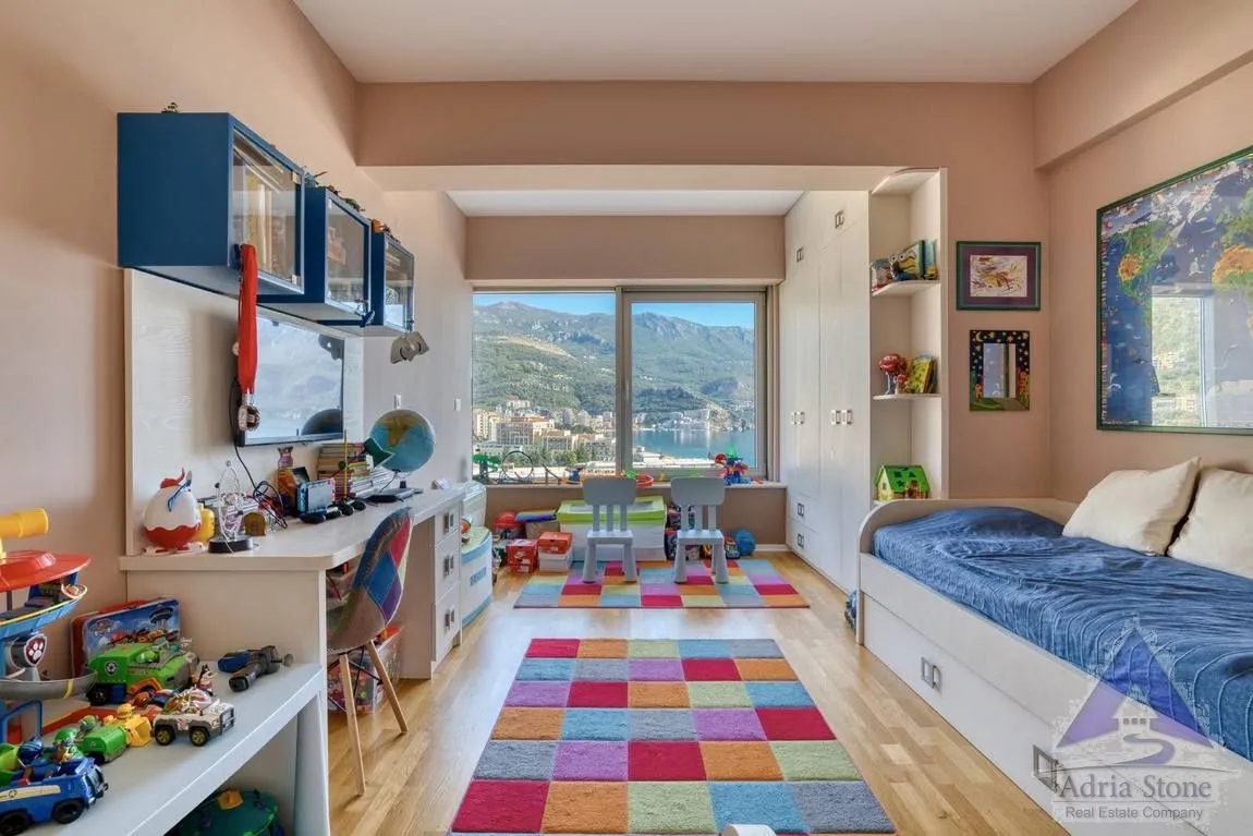 Sale, three bedroom apartment, 167m², Zavala, Budva