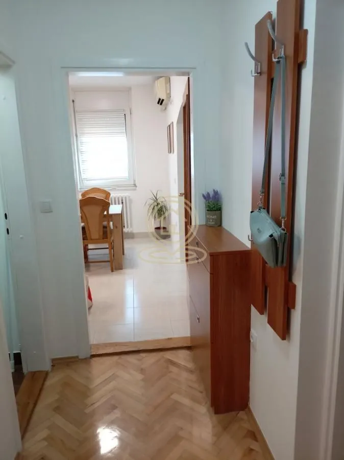 Izdavanje, jednosoban stan, 43m², Novo naselje, Novi Sad