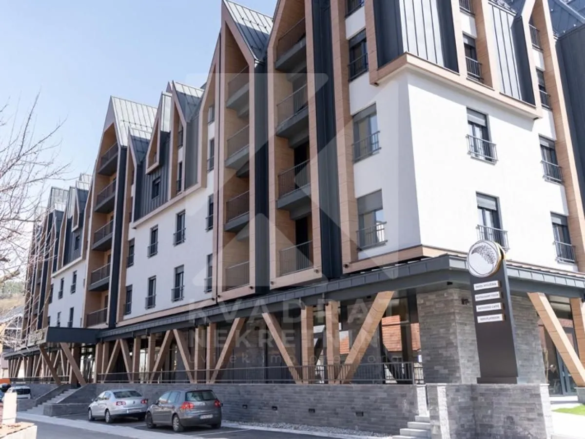 Sale, three bedroom apartment, 107m², Centar, Kolašin