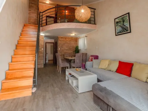 Prodaja, dvosoban stan, 73m², Gospoština, Budva - image 4