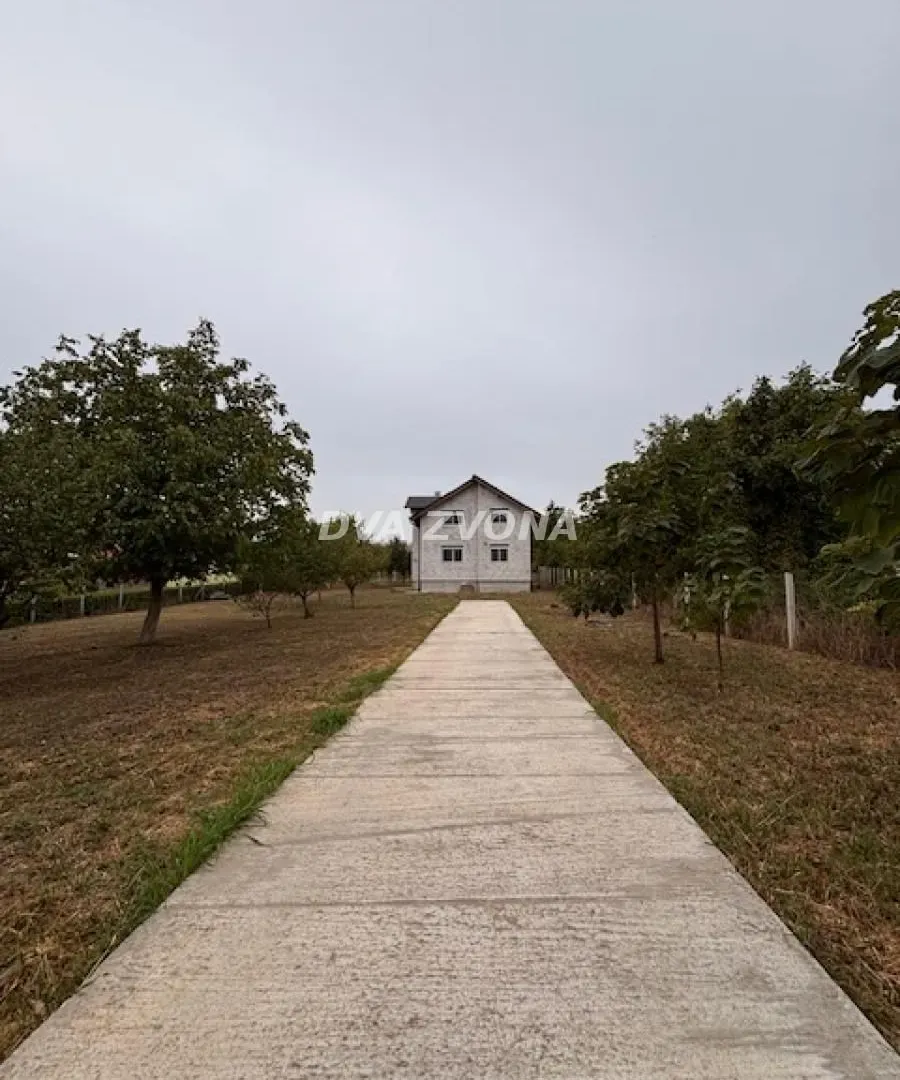 Prodaja, kuća, 151m², Čortanovci, Inđija