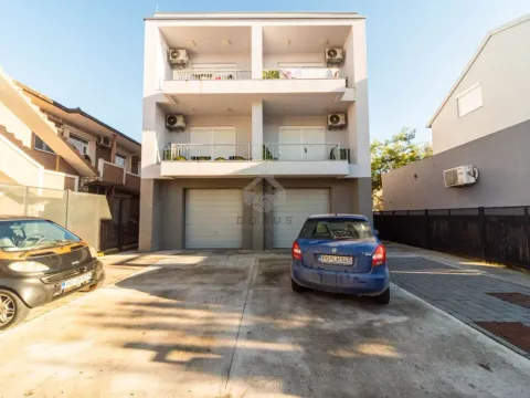 Izdavanje, jednosoban stan, 43m², Stari Aerodrom, Podgorica - image 1