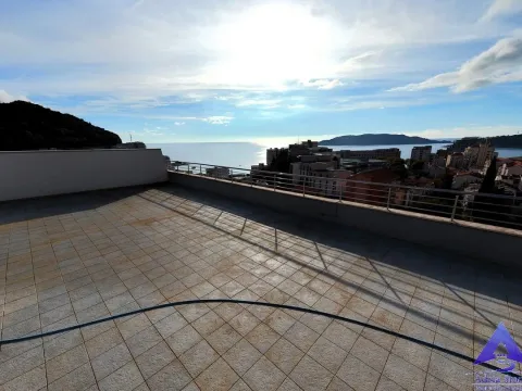 Prodaja, trosoban stan, 184m², Bečići, Budva - image 4