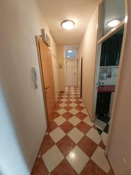 Prodaja, trosoban stan, 80m², Podgorica, Crna Gora