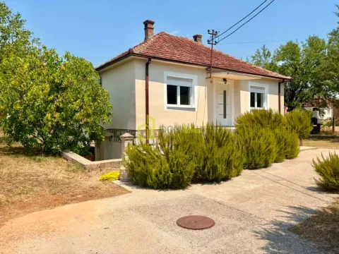 Rent, house, 125m², Masline, Podgorica - image 1
