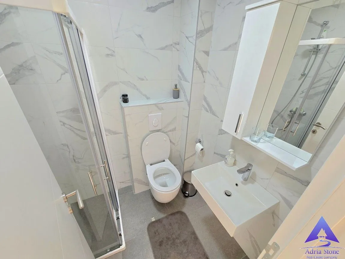 Rent, one bedroom apartment, 45m², Podkošljun, Budva