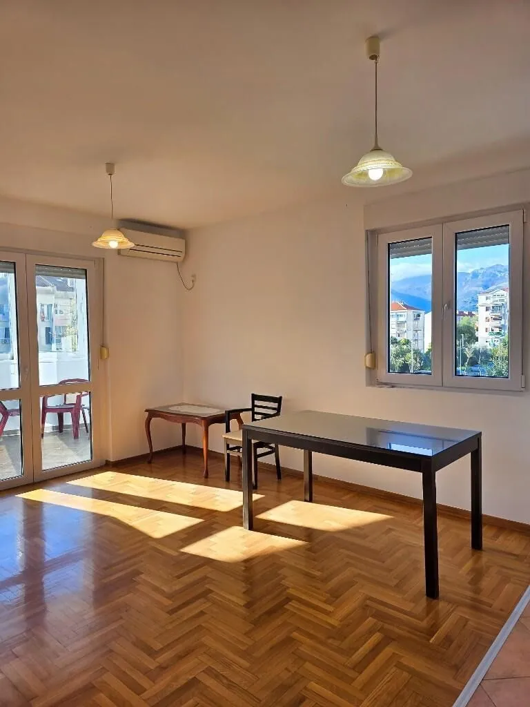Prodaja, dvosoban stan, 60m², Seljanovo, Tivat