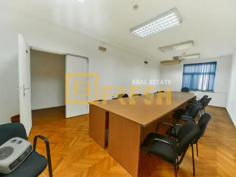 Rent, office space, 345m², Centar, Podgorica - image 34