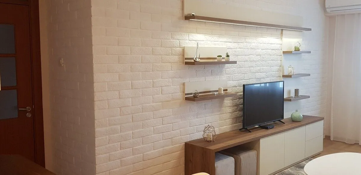 Izdavanje, jednosoban stan, 49m², Centar, Tivat