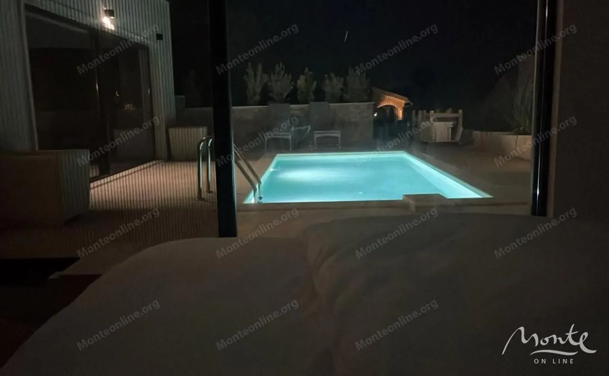 Sale, house, 257m², Kuljače, Budva