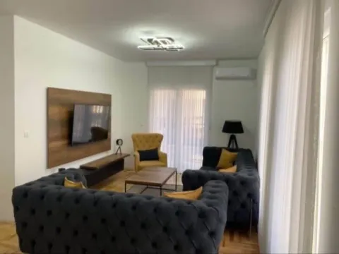 Prodaja, dvosoban stan, 58m², Stari Aerodrom, Podgorica - image 9