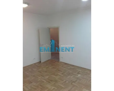 Izdavanje, trosoban stan, 57m², Crveni Krst, Beograd - image 7