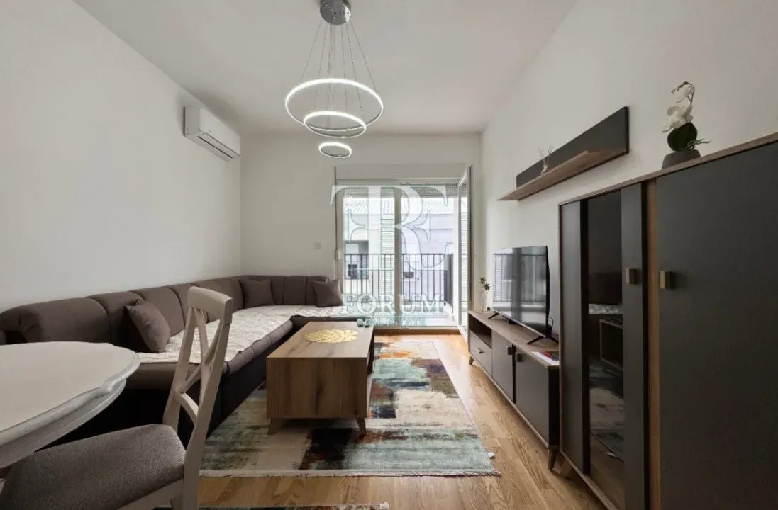 Izdavanje, dvosoban stan, 75m², Stara Varoš, Podgorica