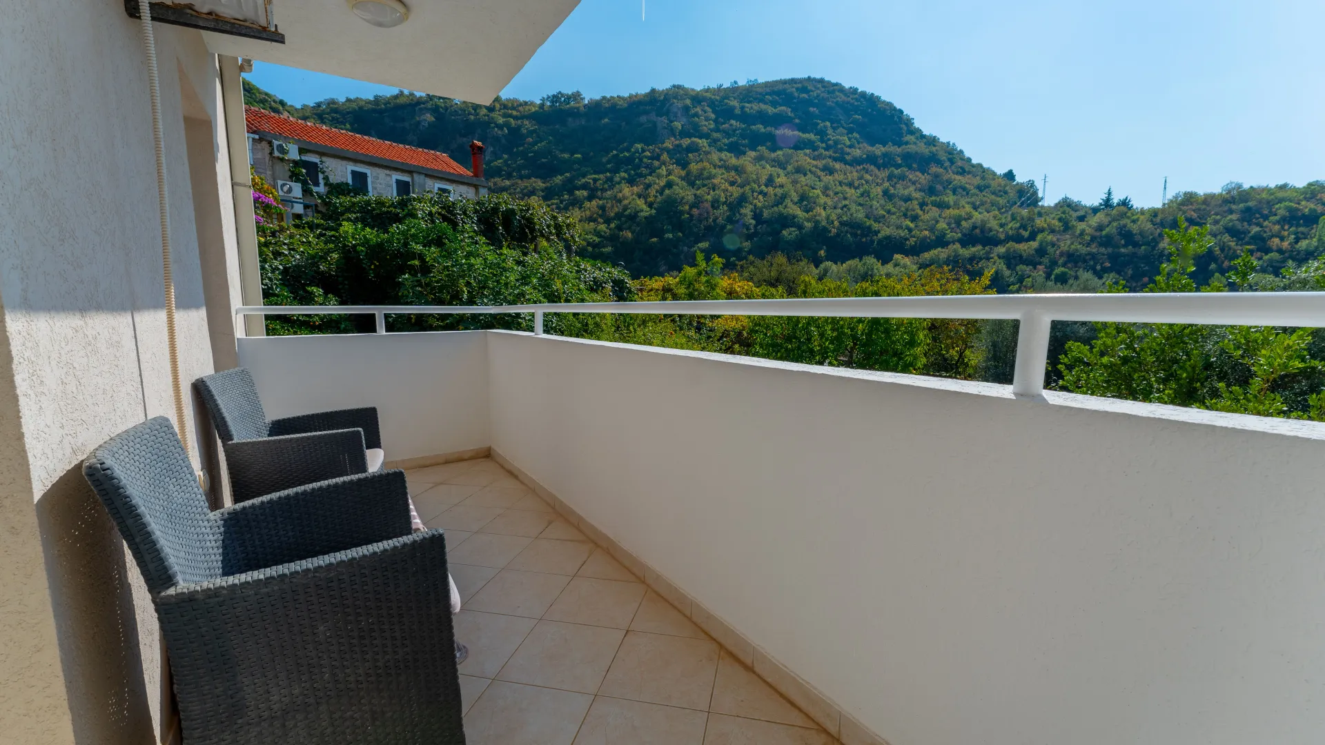 Prodaja, dvosoban stan, 68m², Pržno, Budva