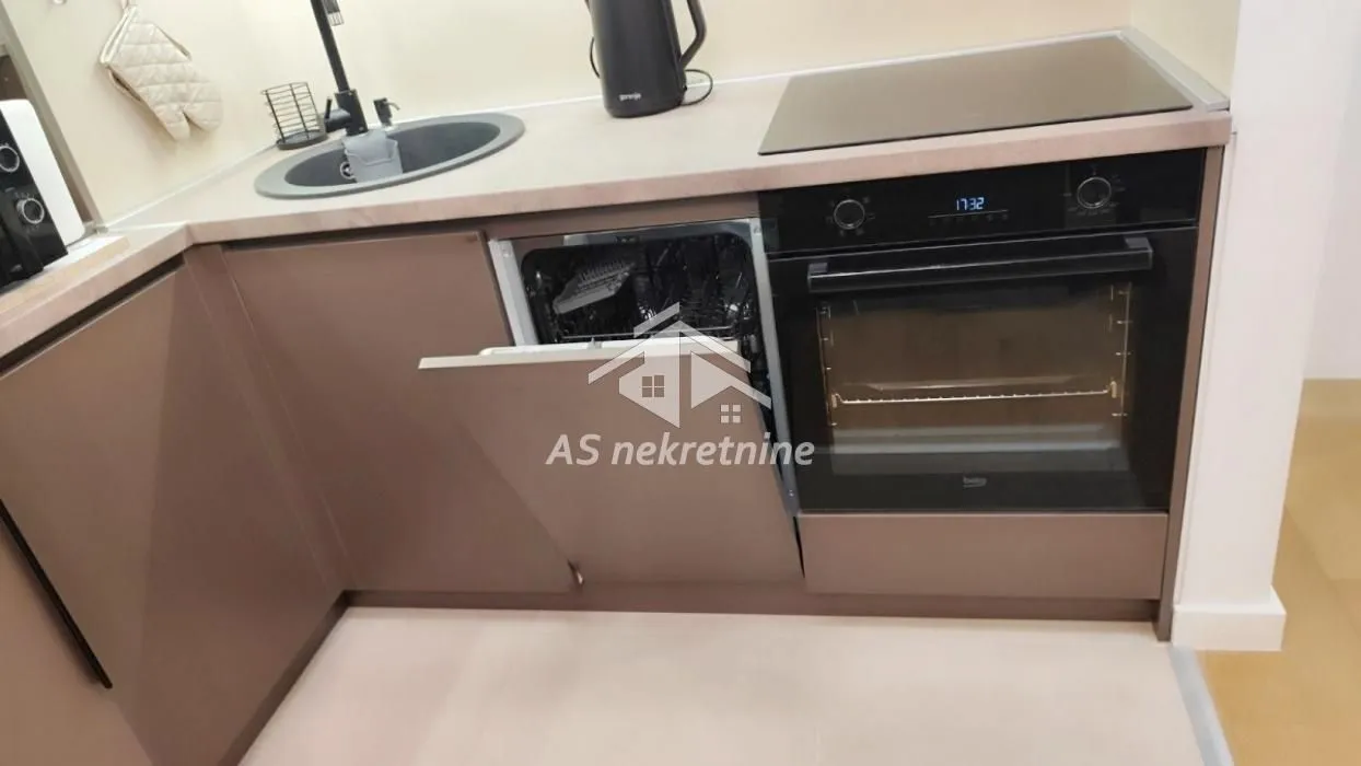 Rent, two bedroom apartment, 52m², Bulbulder, Zvezdara Sve Podlokacije