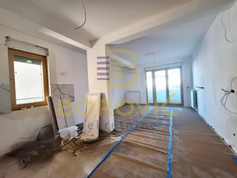 Prodaja, dvosoban stan, 68m², Kluz, Zvezdara Sve Podlokacije - image 4