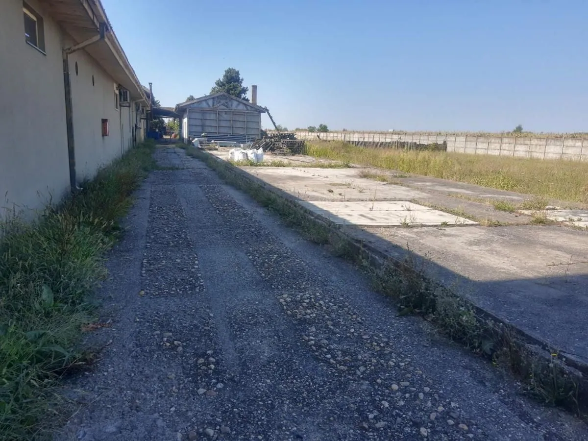 Sale, office space, 2090m², Šimanovci, Pećinci
