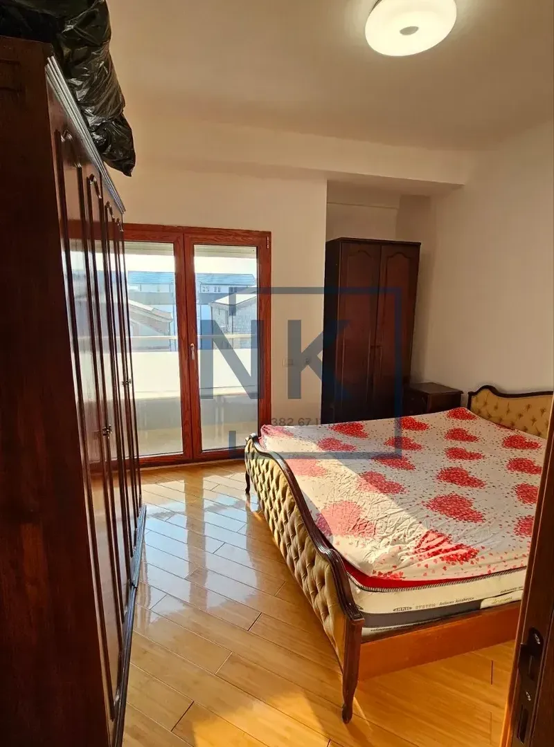 Izdavanje, dvosoban stan, 64m², Stari Aerodrom, Podgorica