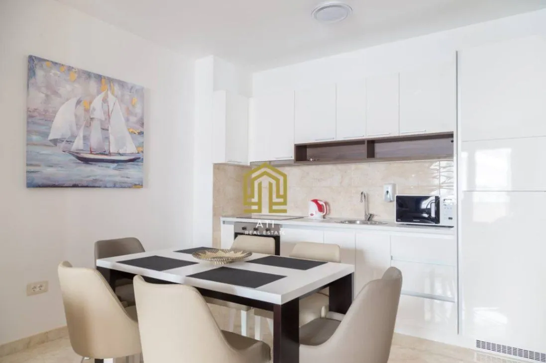 Sale, two bedroom apartment, 89m², Bečići, Budva