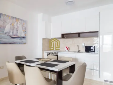 Sale, two bedroom apartment, 89m², Bečići, Budva - image 2