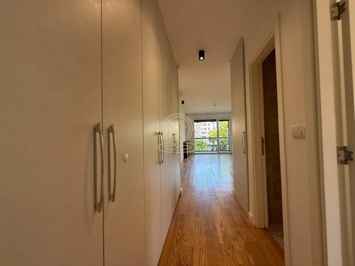 Rent, office space, 57m², Vračar Sve Podlokacije, Beograd