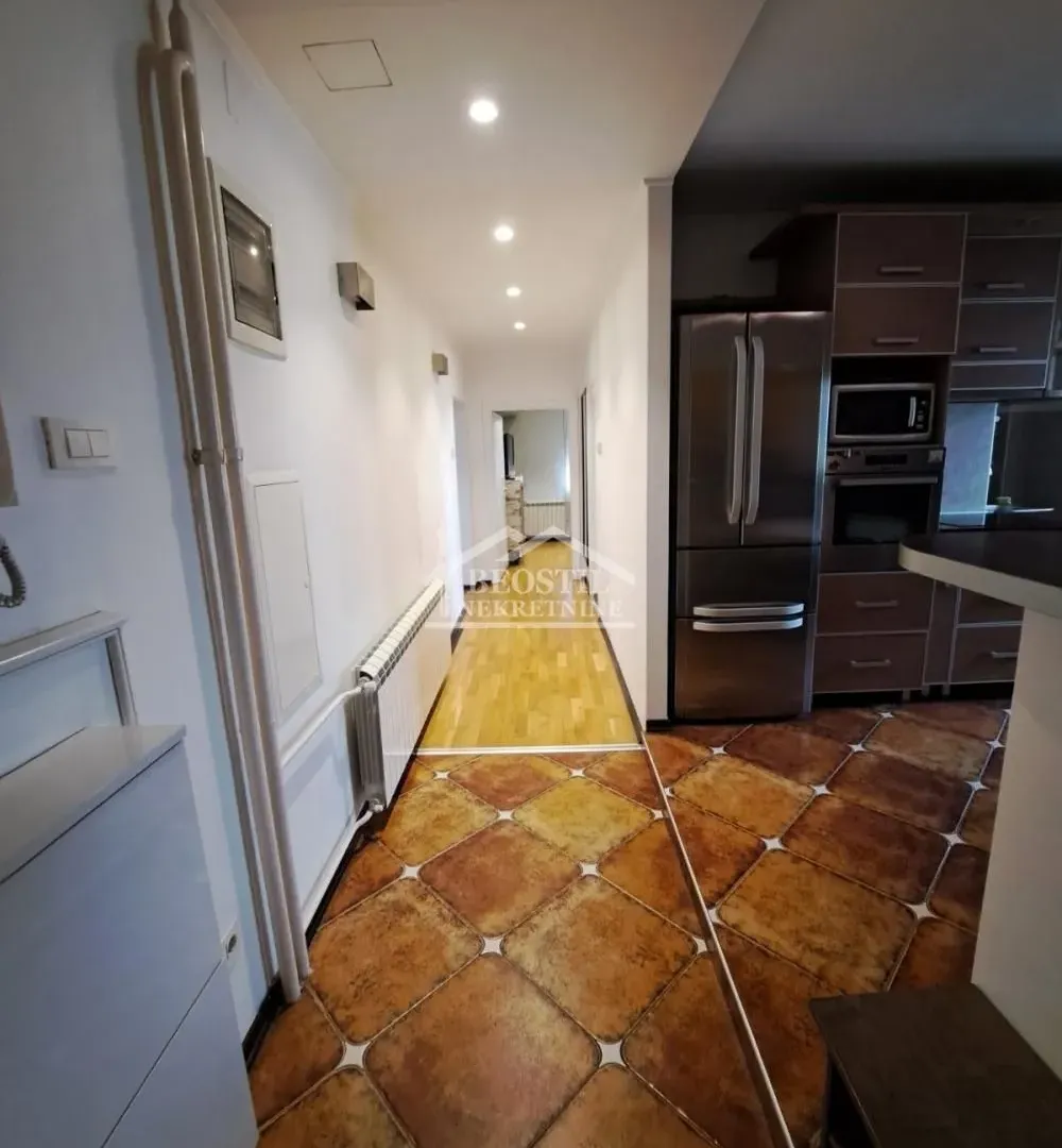 Izdavanje, dvosoban stan, 61m², Novi Beograd Sve Podlokacije, Beograd
