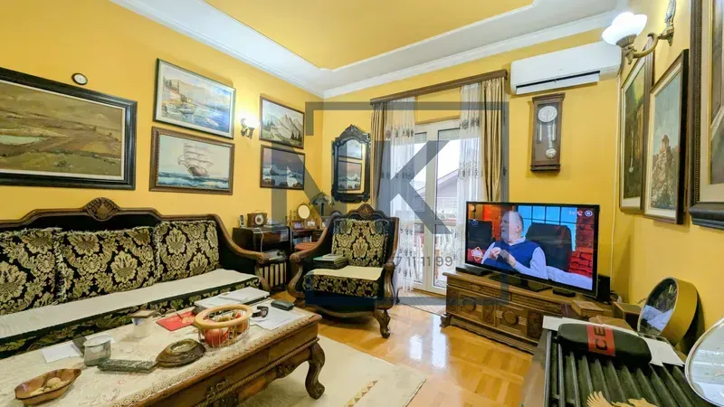 Prodaja, kuća, 240m², Zagorič, Podgorica