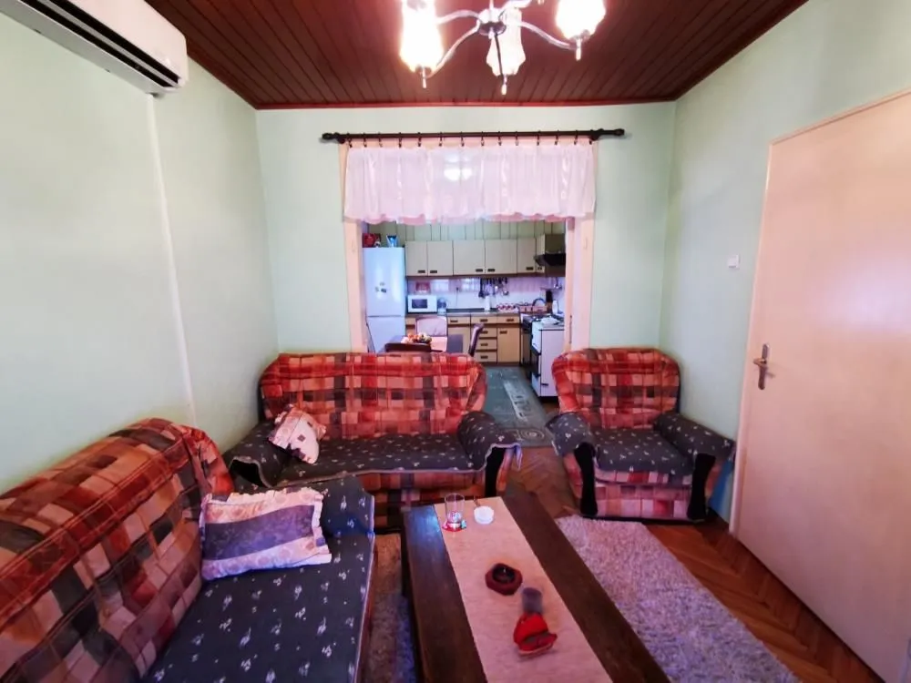 Prodaja, kuća, 130m², Centar, Jagodina