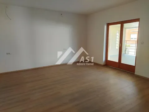 Rent, house, 268m², Avijatičarsko naselje, Novi Sad Sve Podlokacije - image 4