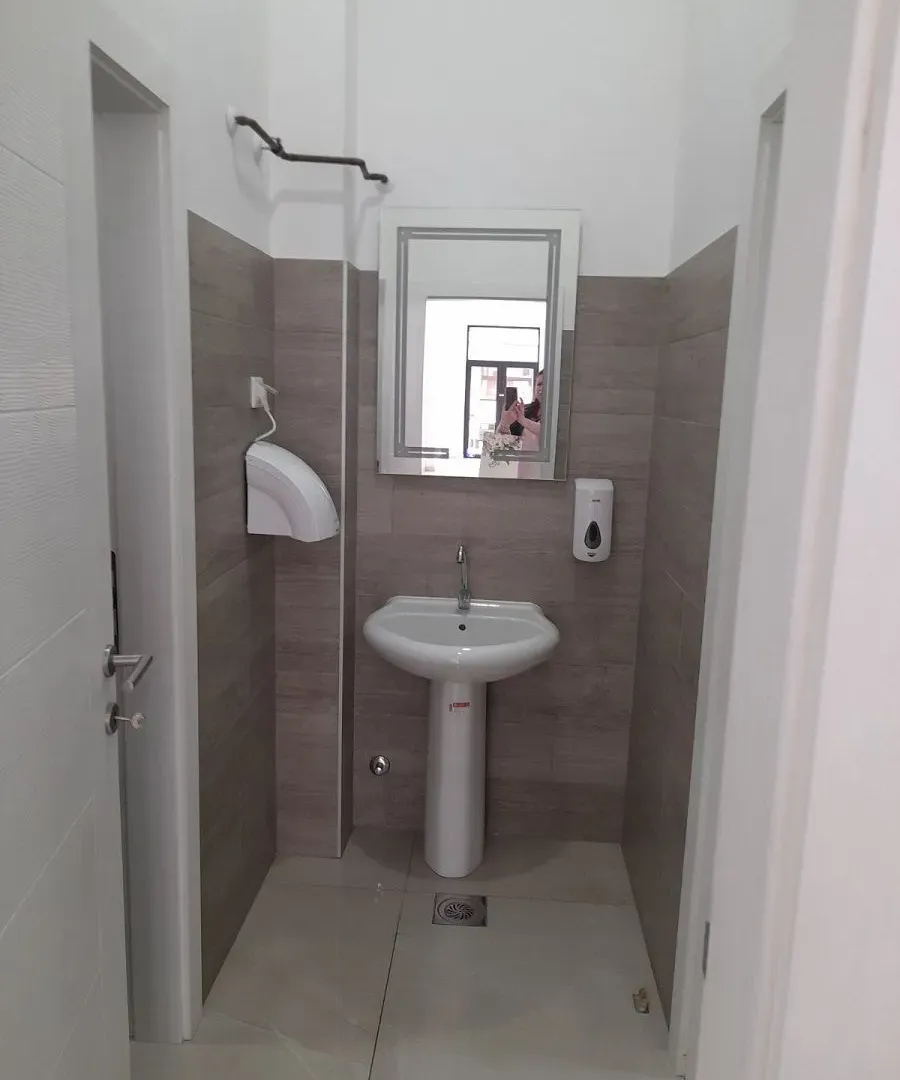 Sale, office space, 167m², Ruma, Srbija