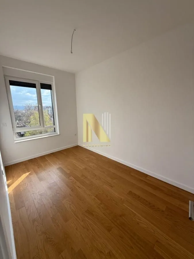 Prodaja, četvorosoban stan, 116m², Bulevar Evrope, Novi Sad Sve Podlokacije