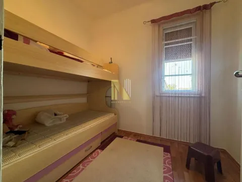 Izdavanje, trosoban stan, 113m², Centar, Novi Sad - image 7